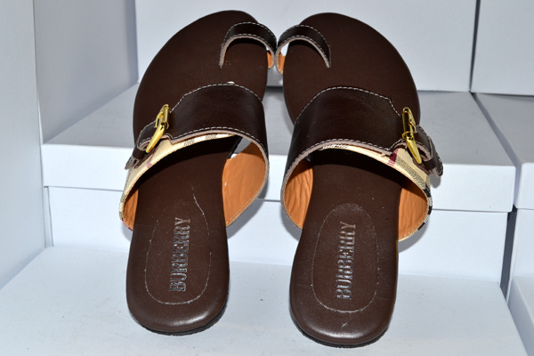 2017 Burbry slippers woman 35-42-020